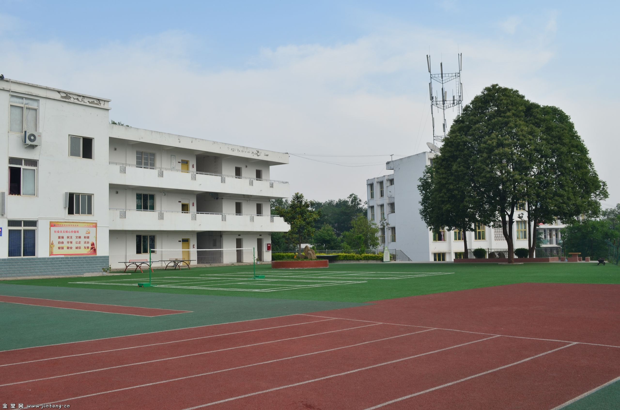 金堂县金龙镇初级中学/简介/地址/电话